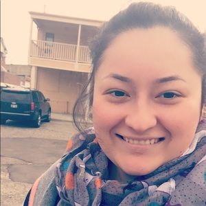 Meet your Posher, Mayra